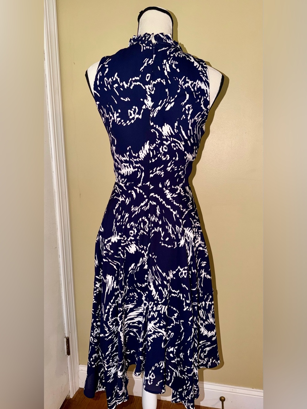 Ivanka Trump Navy and White High-Low Printed Midi Skirt - Picture 3 of 8